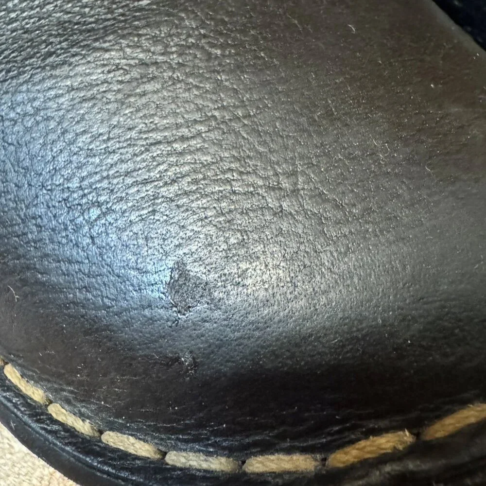 Born Tasseled Black Leather Slip On Clog Shoes - Picture 2 of 9